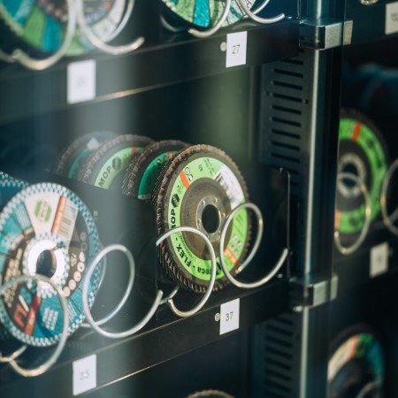 Řezné a brusné nástroje, diamantová technika