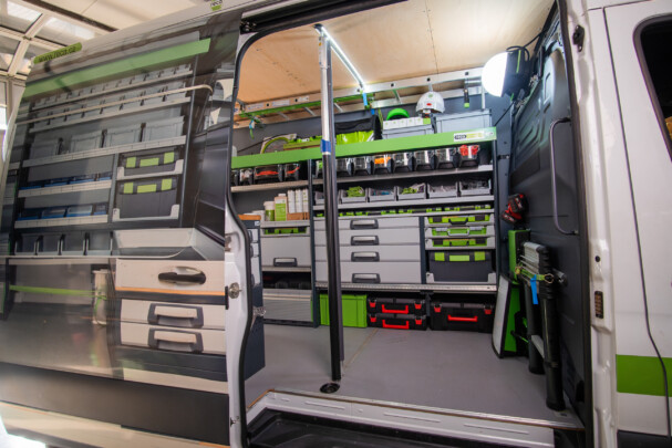 Vestavba do dodávky Maxmobil - pohled ze strany