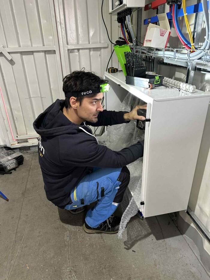 Údržba technického zařízení na stanici J. G. Mendela