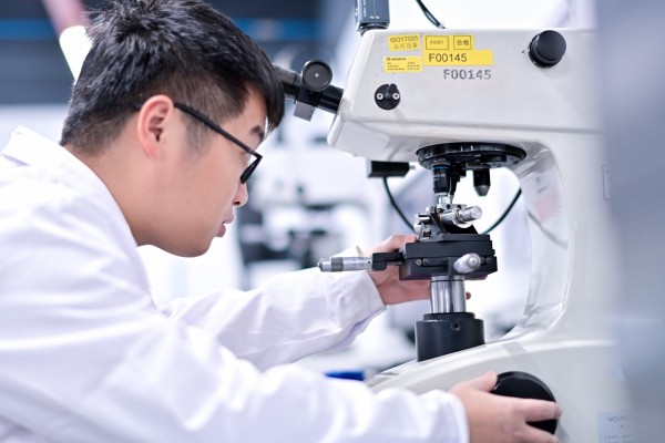 Vickersův test tvrdosti