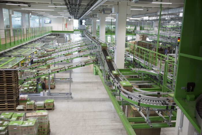 Logistické centrum RECA